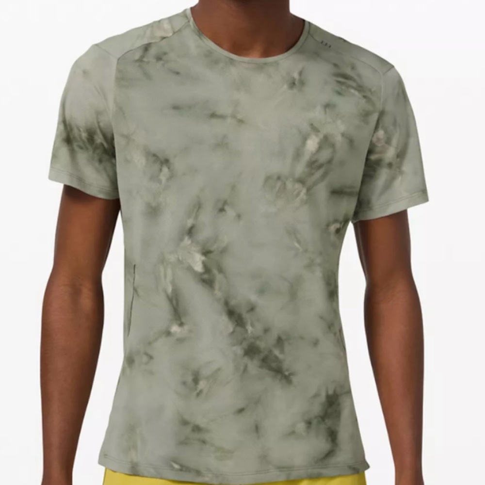 Mens Lulu Lemon Large Metal tech short sleeve shirt. Marble green